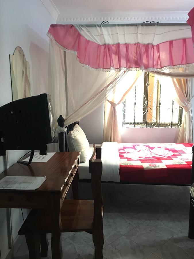 Kutetere Motel 阿鲁沙 外观 照片